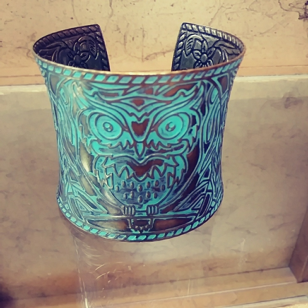 Who who. Owl bracelet